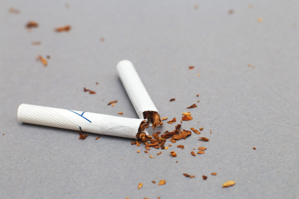 ¿Cómo influye el tabaco en nuestros dientes?